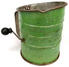 Antique 1940s Bromwell's Measuring Flour Sifter Green Metal New Arrival picture