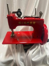 SINGER 20-10 SewHandy 1955 Powder Coated Finish with Red 'S