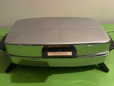 VINTAGE  Fostoria grilled sandwich maker In Working Good Condition. picture