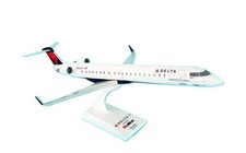 Skymarks SKR504 Delta Connection Skywest CRJ-900 N822SK Desk 1/100 Jet Model New picture