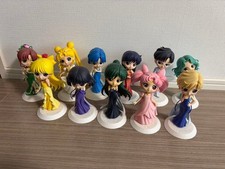 Sailor Moon Qposket Figure Set Authentic Collectible Anime Japan Preowned picture