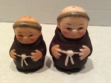 Vintage Goebel Full Bee Friar Tuck salt/pepper shakers, Germany picture
