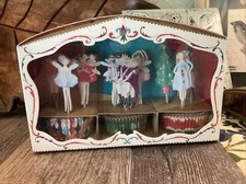 Meri Meri Christmas NUTCRACKER SUITE BALLET Cupcake Kit - 36 Holders, 36 Toppers picture