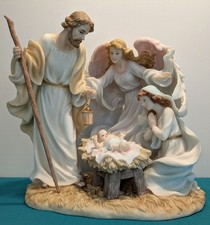 Seraphim Classics O'Holy Night Nativity Figurine by Roman 2001 Retired Angel picture