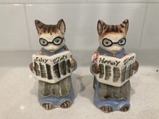 Japan Ceramic Cat Salt & Pepper Shakers Set Reading Newspaper Vintage Kitsch picture