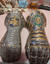  Gauntlets Wedgwood Medieval Knights Earl Fist Of Leicester & George III decor picture