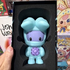 3DRETRO X JUAN MUNIZ NINOBUNI SELF CARE VINYL FIGURE BY 3D RETRO picture