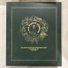 GOLDEN GLOW OF CHRISTMAS PAST  SCRAPBOOK STURBRIDGE MA  2001  RARE XMAS BOOK picture