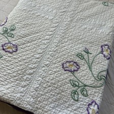 Vintage Hand Stitched Quilt c1930s 1940s Embroidered 96” x 82” picture
