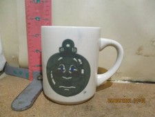 DENNY'S RESTAURANT HOLIDAY MUG - ORNAMENT BALL , HEAT SENSING - WORKS FINE picture