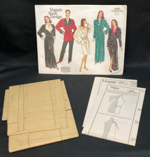 Vtg Sewing Pattern Vogue's Basic Design 2580 XS-S-M Uncut - ships free picture