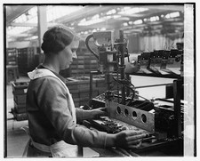 Photo:T.R. Shipp at Atwater Kent Factory Woman at Machine 1928 1929 picture