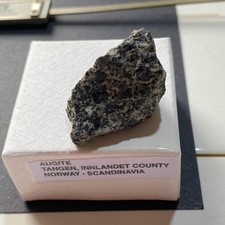 AUGITE - TANGEN, INNLANDET COUNTY, NORWAY.  23g  MF3594 picture