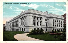 Vintage Linen Postcard Agricultural Department Washington DC US Capitol Mall picture