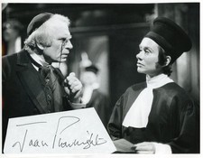 Joan Plowright- Clipped Signature picture