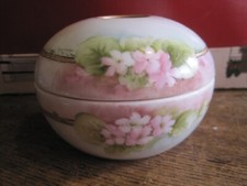 VTG FLORAL HANDPAINTED PORCELAIN HAIR RECEIVER VANITY JAR-1917? GERMANY picture