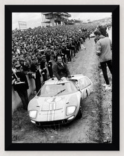 9.5X12 FRAMED 1966 LE MANS KEN MILES BRUCE MCLAREN FORD GT40 REPRODUCTION PHOTO picture