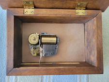 Reuge 28 Note Musical Movement Music Box for Repair (See Video and Pics) picture