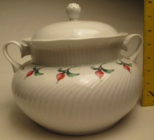 Vintage Dansk Rosebud Covered Soup Tureen Tab Handled 8 ½” wide made 1990-1993 picture