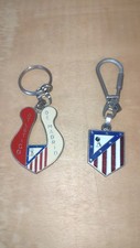  Lot 2 X ATLETICO MADRID AT VINTAGE SHIELD KEYCHAIN Enameled Stadium Calderon picture