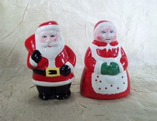 Santa & Mrs. Claus Ceramic Christmas Holiday Salt & Pepper Shakers picture