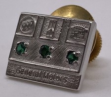 Vintage General Motors 1/10 10k GF Service Pin Buick Oldsmobile 1/2” 3.4g picture