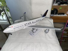 SKYMARKS. SINGAPORE AIRLINES. B747-400 ( STAR ALLIANCE ) 1/200 Scale. Model picture