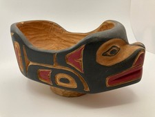 VINTAGE NORTHWEST COAST NATIVE CANADIAN HANDCARVED WOOD SEAL PEDESTAL BOWL picture
