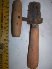 Vintage Edlund Junior Hand Can Opener Kitchen Tool No. 5 Wood Handle Rusted picture