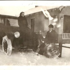 Vtg 1910s Snapshot Photo Man Woman Touring Car Snow Giant Tumbleweed Oren House picture