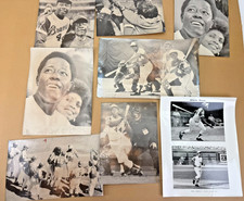 Hank Aaron Press Photo Proof Lot Baseball  Home Run Billye Teammates Bust 1974 picture