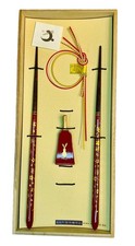 Kawai Japanese Chopsticks Gift Set Wood Box Lacquer Finish - Flower Rabbit  NEW picture