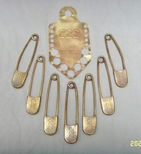 VTG KEYES-DAVIS BRASS US MILITARY LAUNDRY PIN HOLDER W/ 7 PINS NO. 222 picture