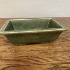 Haeger Pottery MCM Vintage Planter 3992 Green with Specks  8.5