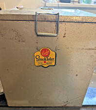 Vintage Carlisle Snack Toter Metal Ice Box Cooler Tin Carrier Rustic Display picture