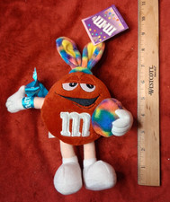 Vintage M&M's Red Plush Character Toy Tie Dye Bunny Ears Easter Egg Galerie 2001 picture