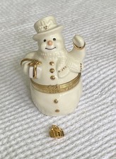 Lenox Treasures Snowman’s Spirit Of Season Surprise Gift Box Porcelain 24K Trim picture