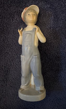 LLADRO Spain Figurine Boy from Madrid #4898 Little Boy in Overalls w/Accordion picture