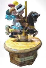 Vtg Amer. Greetings Holly Hobbie MUSIC BOX - 'Love Makes the World Go Round' picture