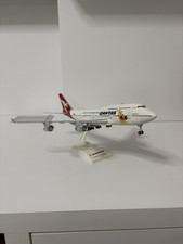 Skymarks 1/200 Qantas B747-400 Model picture