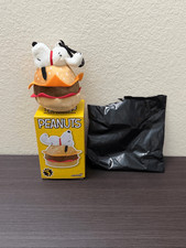 Peanuts x Super7 Snoopy Food Wave 3 Blind Box Plush Bag Clip - Hamburger picture