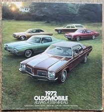 1972 Oldsmobile General Motors Automobiles Full Line Sales Catalogue picture