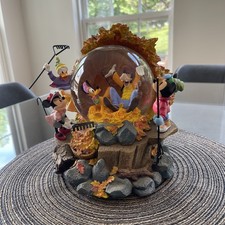 Disney Fab 5 Raking Leaves Snow Globe Mickey Minnie Goofy Donald Pluto RARE picture