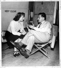 HOLLYWOOD JOAN CRAWFORD STUNNING PORTRAIT BEHIND SCENES 1940s ORIG PHOTO MA77 picture