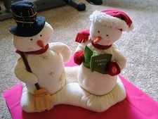 Vtg 2003 Hallmark Jingle Pals Mr & Mrs Snowman Animated Singing Caroling - Works picture