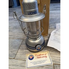 Lionel Conductor's Lantern COA LED 18722 Railroad Manual Box New Train picture