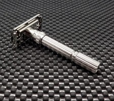 Vintage 1962 Gillette Slim Adjustable 1-9  DE Safety Razor H3 Clean picture