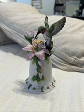 ⭐️ Vintage 1996 Seymour Mann Hummingbird & Flowers Bell Bisque Porcelain 6
