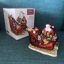 Hallmark 2026 Santa & His Sleigh Large Event Ornament “Not” Signed By Artist New picture