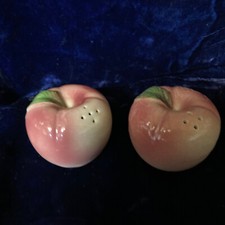 Vintage Occupied Japan Salt Pepper Shakers RED Apples 2